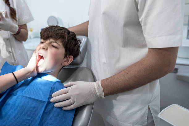 Best Emergency Gum Treatment in Inglis, FL